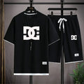 Deux ensembles de T-shirts  DC