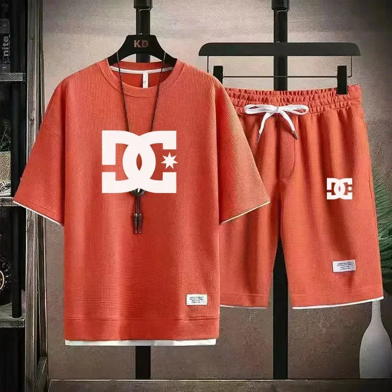 Deux ensembles de T-shirts  DC